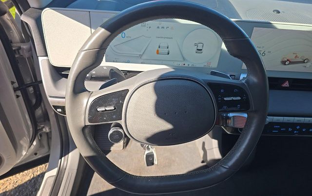 Used 2022 Hyundai Ioniq 5 Limited AWD/4WD image 7