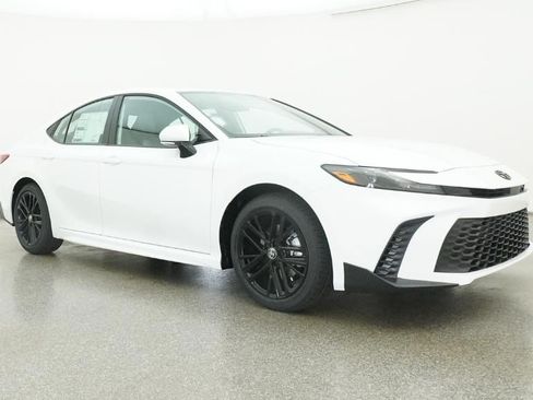 Used 2026 Toyota Camry SE w/ Convenience Package FWD image 32