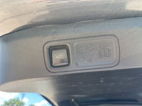 Used 2021 Ford Expedition Limited RWD image 13