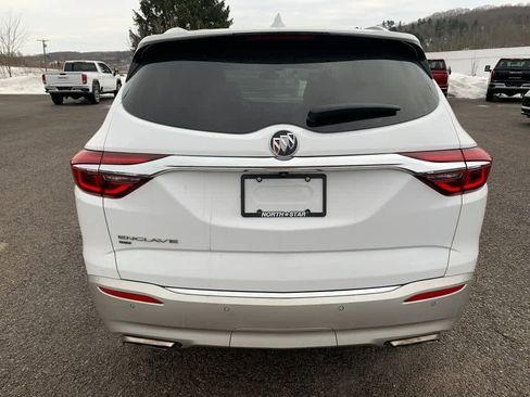 Used 2020 Buick Enclave Essence w/ Sound and Sites Package image 4
