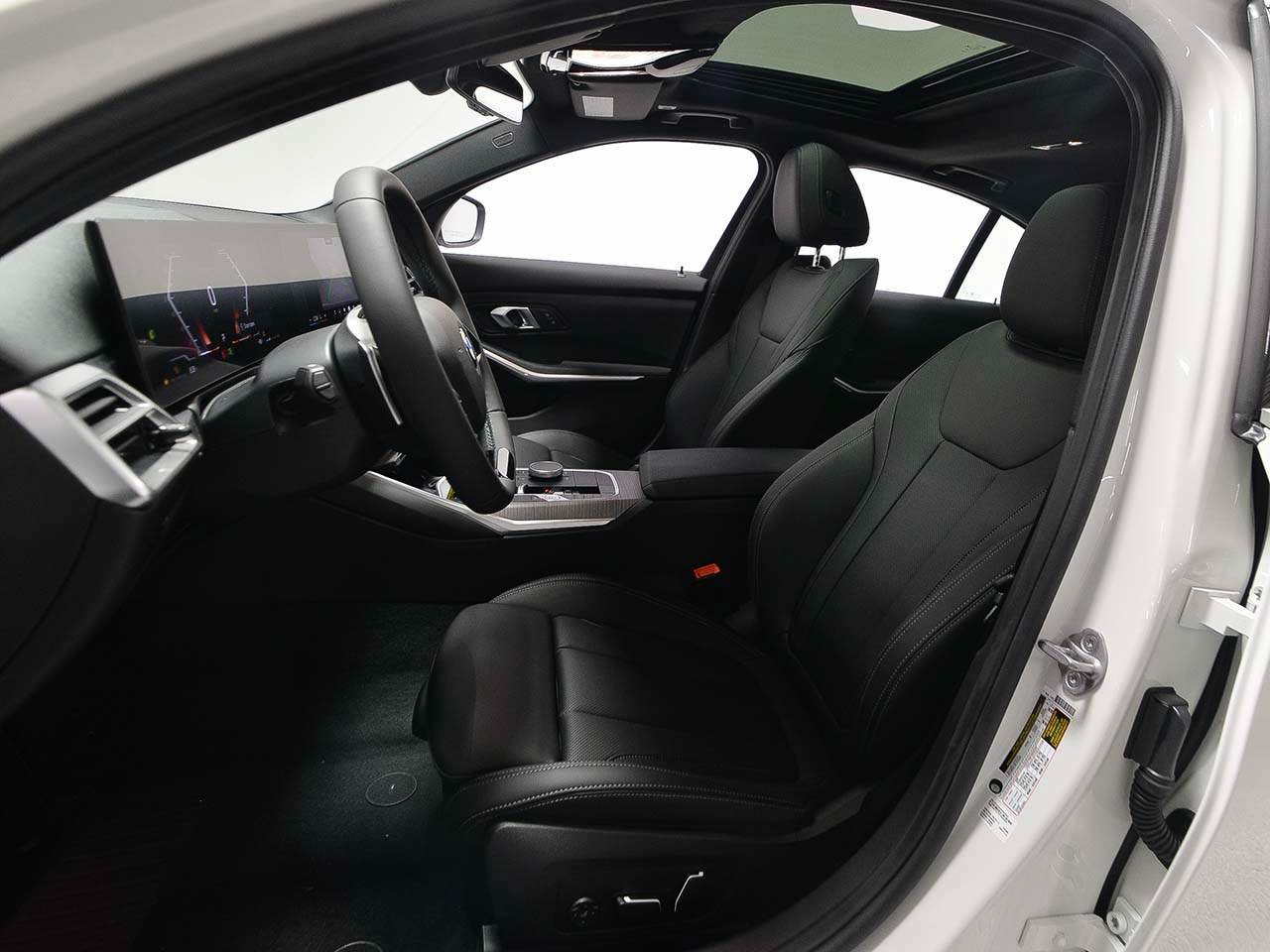Used 2026 BMW 330i Sedan RWD image 8