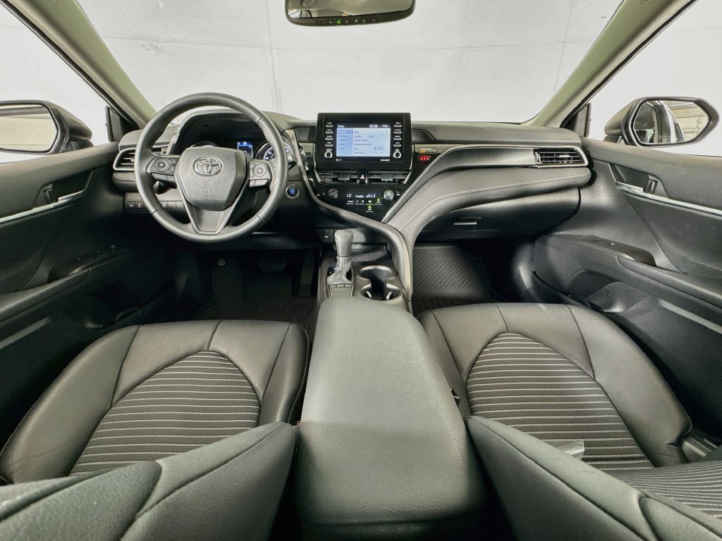 Used 2023 Toyota Camry SE w/ Convenience Package FWD image 28