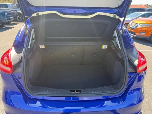 Used 2015 Ford Focus SE w/ Equipment Group 201A FWD image 7
