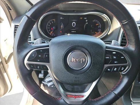 Used 2018 Jeep Grand Cherokee Trailhawk AWD/4WD image 12
