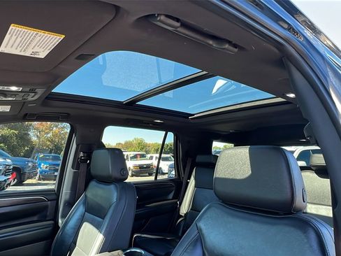 Used 2021 Chevrolet Tahoe Z71 image 16