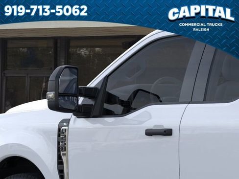 New 2026 Ford F250 XL w/ XL Chrome Package RWD image 20