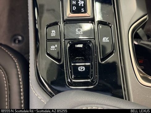 Used 2025 Lexus NX 350h AWD w/ Accessory Package (Z2) image 30