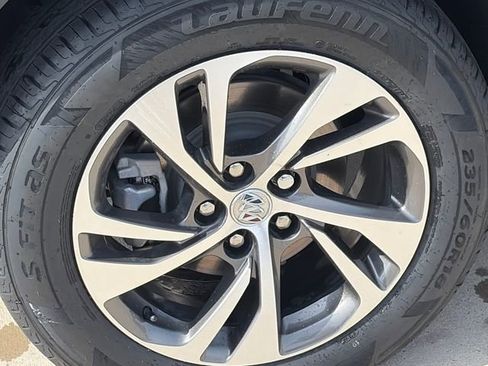 Used 2023 Buick Envision Essence FWD image 11