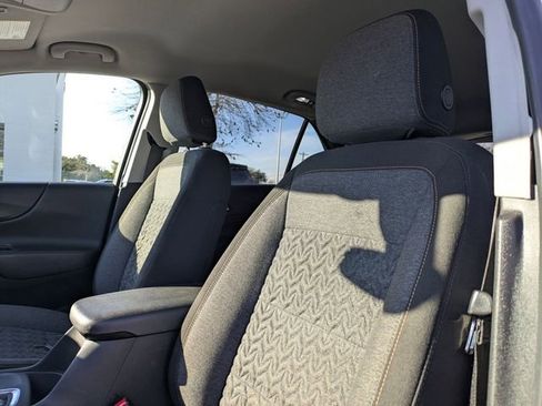 Used 2024 Chevrolet Equinox LT image 15