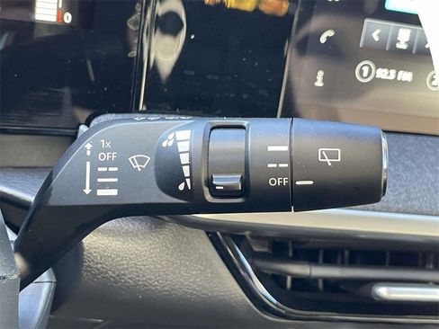 Certified 2025 Nissan Kicks SV image 20