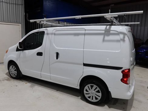 Used 2020 Nissan NV200 SV FWD image 2