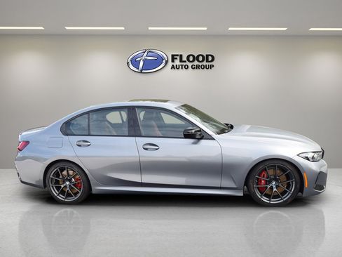 Used 2026 BMW 330i xDrive Sedan w/ M Sport Package AWD/4WD image 3