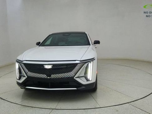 Used 2024 Cadillac Lyriq Luxury w/ LPO, Floor Liner Package AWD/4WD image 66