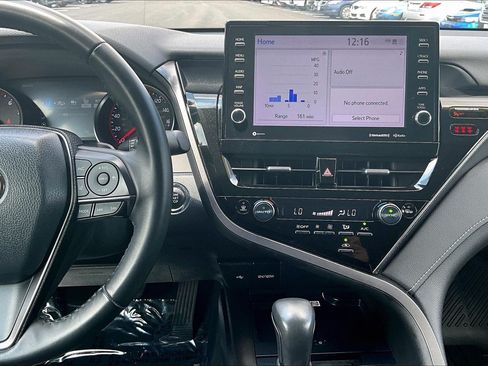 Used 2023 Toyota Camry XSE FWD image 6