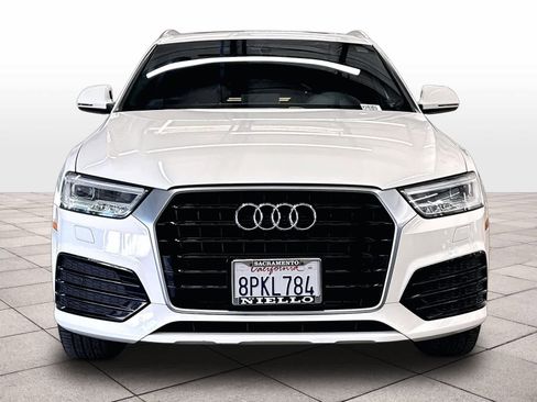 Used 2018 Audi Q3 2.0T Premium Plus w/ Premium Plus Package FWD image 2