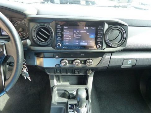 Used 2022 Toyota Tacoma SR RWD image 36