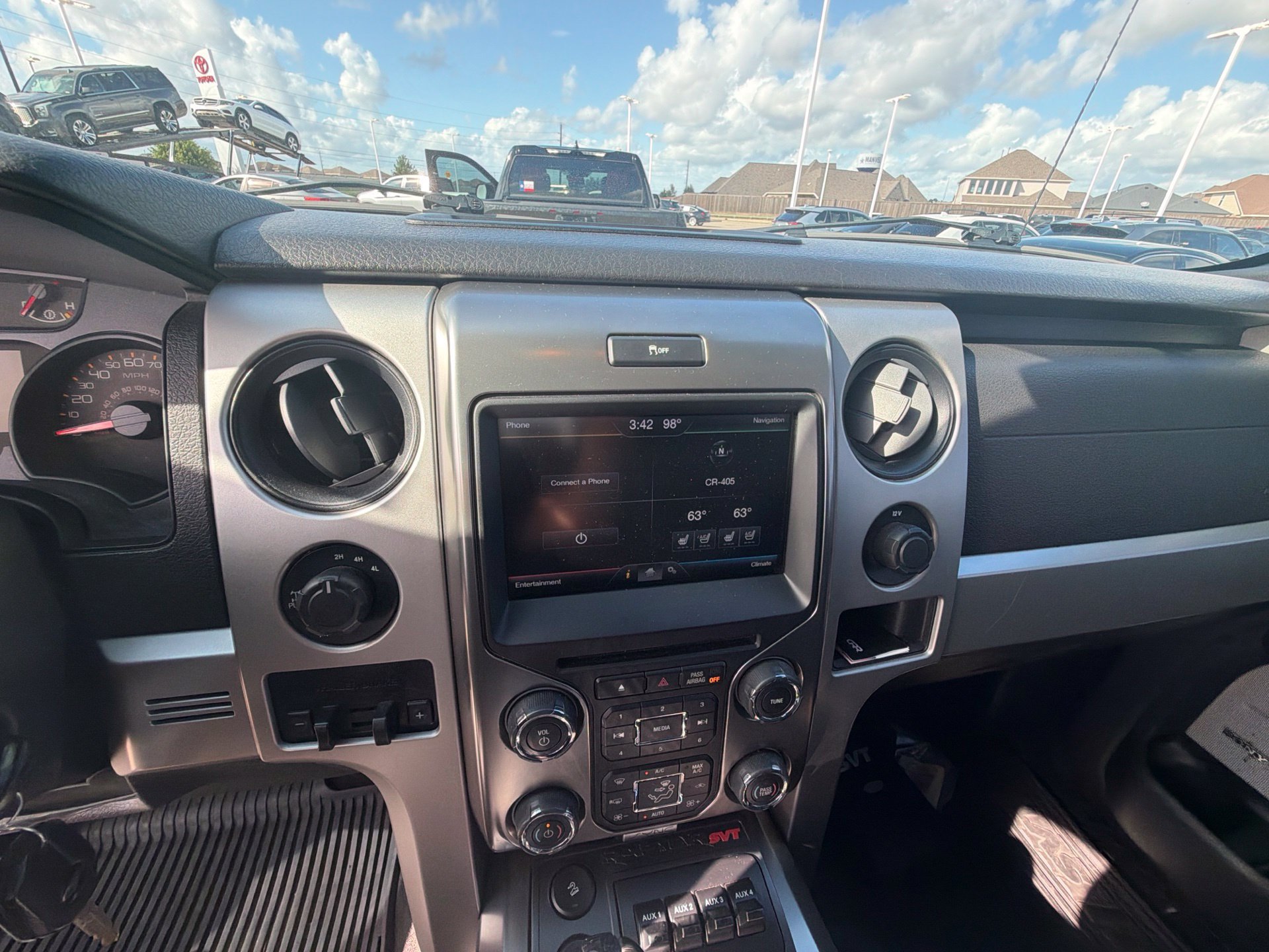 Used 2014 Ford F150 Raptor w/ Equipment Group 801A Luxury AWD/4WD image 17
