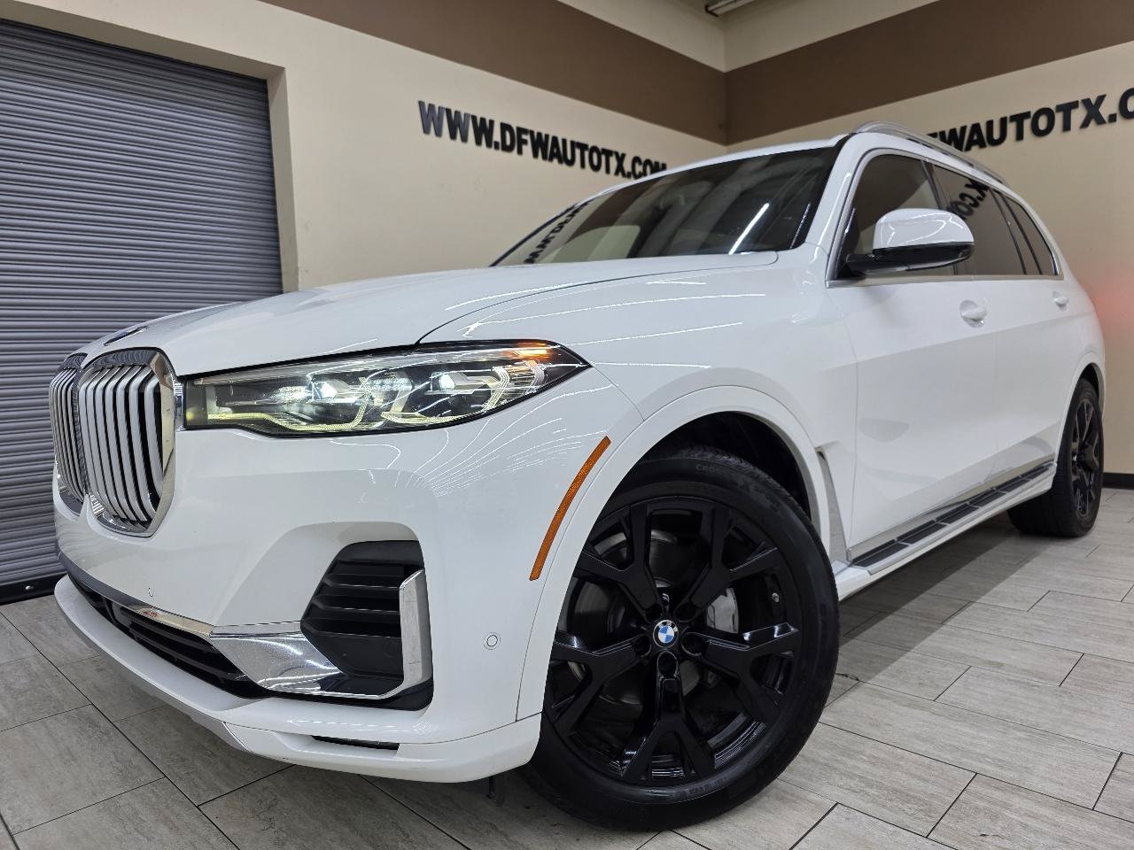 Used 2020 BMW X7 xDrive40i w/ Premium Package AWD/4WD image 1