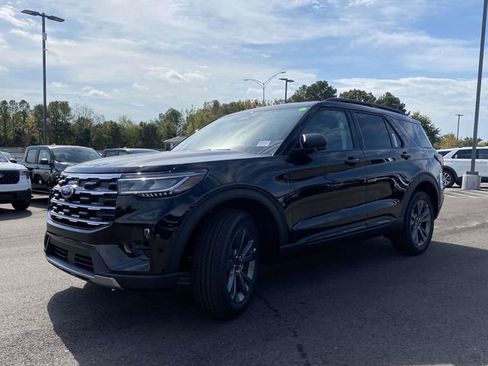 New 2026 Ford Explorer Active w/ Active Comfort Package image 7