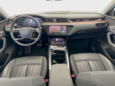 Used 2020 Audi e-tron Premium Plus AWD/4WD image 17