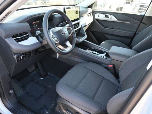 New 2026 Ford Explorer Active image 49