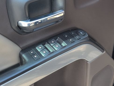 Used 2018 Chevrolet Silverado 1500 LT w/ All Star Edition image 16