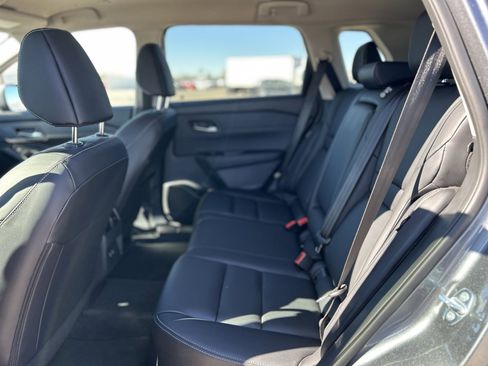 Certified 2026 Nissan Rogue SL image 14