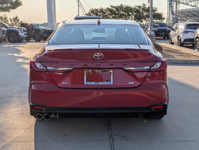 Used 2025 Toyota Camry SE FWD image 7