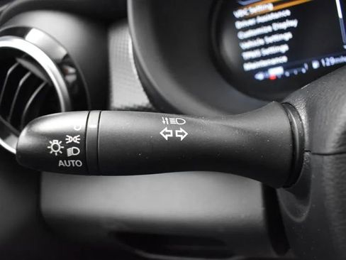 Used 2024 Nissan Kicks SV image 24