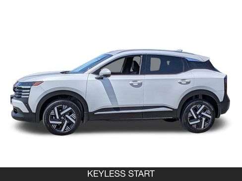 Used 2025 Nissan Kicks SR FWD image 5