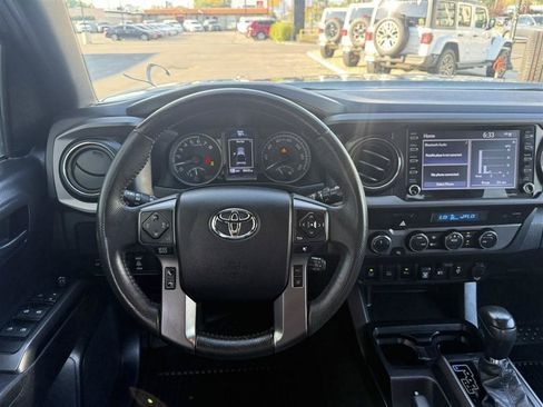 Used 2021 Toyota Tacoma TRD Off-Road w/ Technology Package AWD/4WD image 22