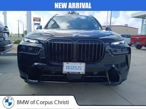 Used 2026 BMW X7 xDrive40i AWD/4WD image 2