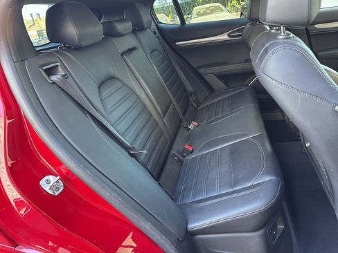 Used 2023 Alfa Romeo Stelvio Veloce image 17