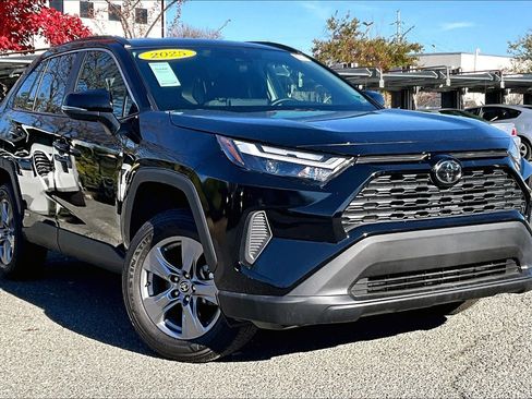 Used 2025 Toyota RAV4 XLE image 2