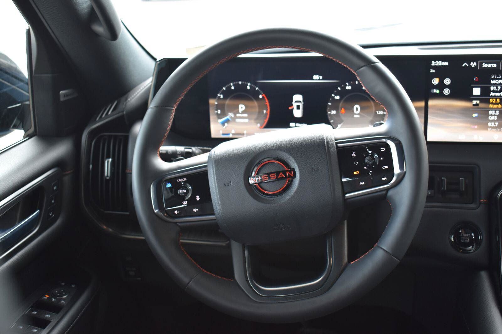 Certified 2025 Nissan Armada PRO-4X AWD/4WD image 38