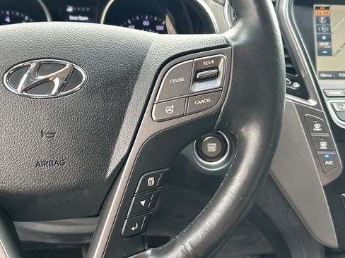 Used 2015 Hyundai Santa Fe Limited w/ Option Group 04 FWD image 14