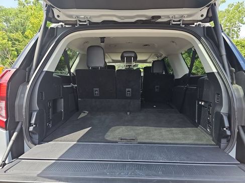 Used 2025 Ford Expedition Max Platinum w/ Driver's Package AWD/4WD image 28