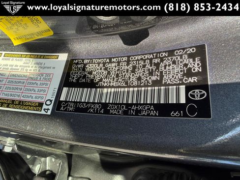 Used 2020 Toyota C-HR XLE FWD image 35