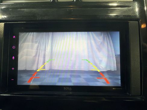 Used 2015 Nissan Versa Note SV image 20