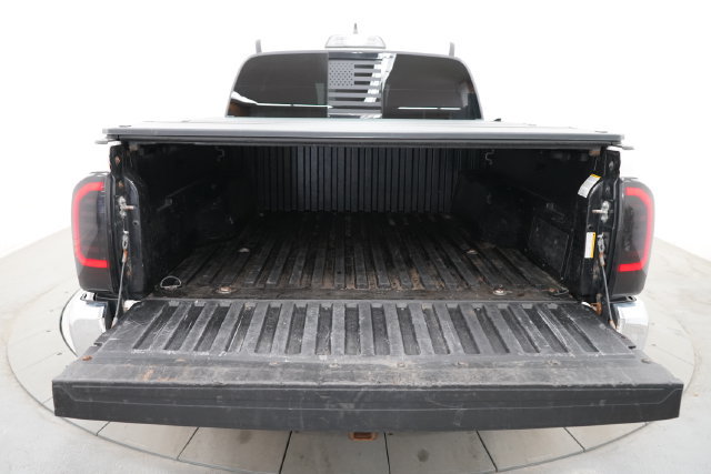 Used 2019 Toyota Tacoma SR5 AWD/4WD image 32