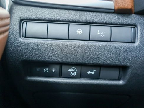 New 2026 Nissan Rogue Platinum image 16