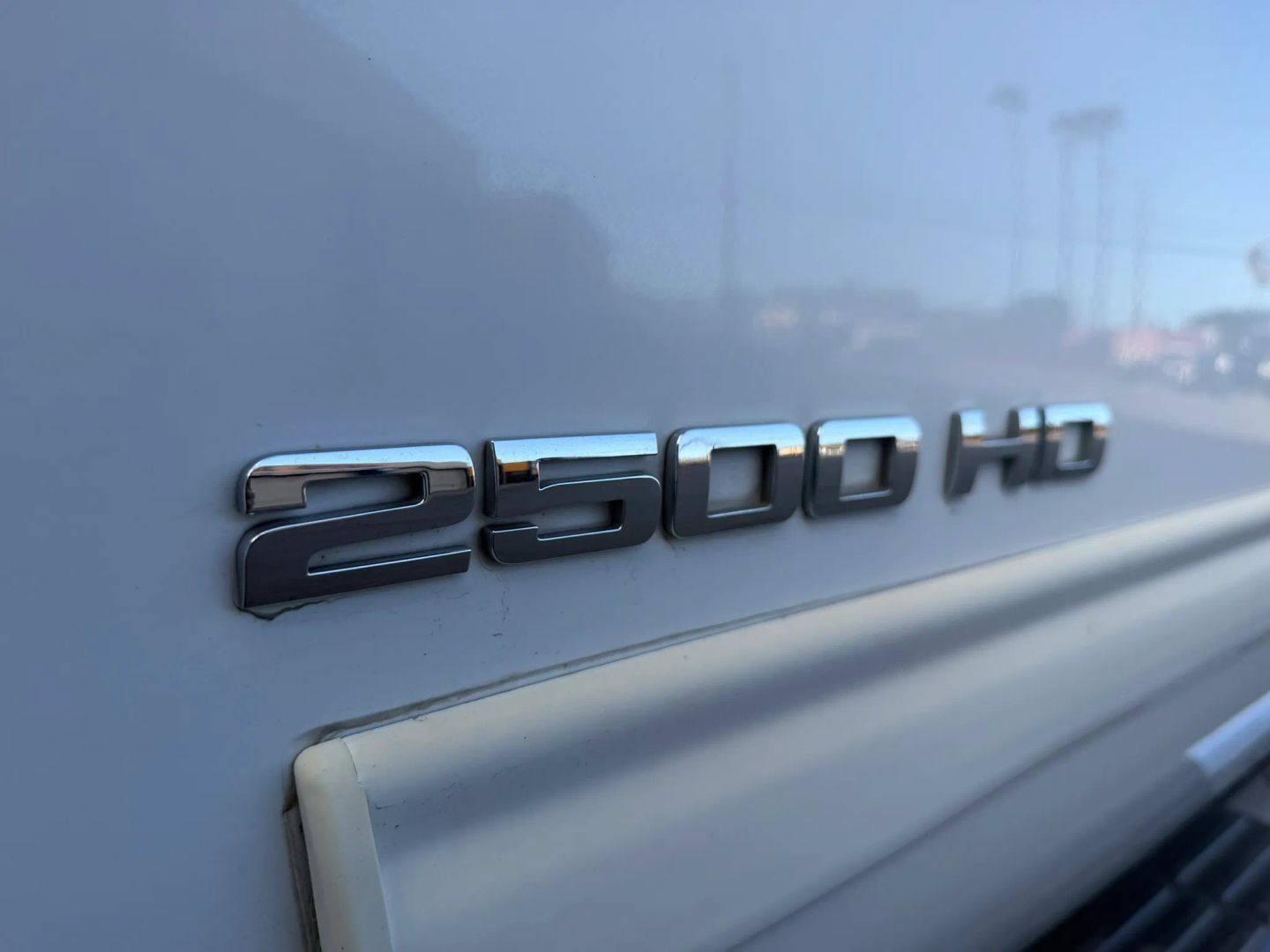 Used 2011 GMC Sierra 2500 SLE w/ SLE Preferred Package AWD/4WD image 33