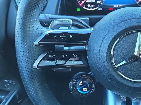 Certified 2025 Mercedes-Benz GLB 35 AMG 4MATIC image 21