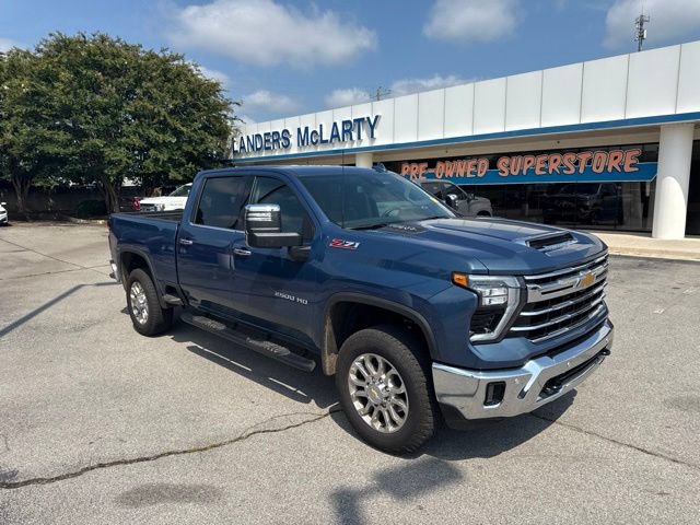 Used 2025 Chevrolet Silverado 2500 LTZ w/ LTZ Convenience Package AWD/4WD image 1