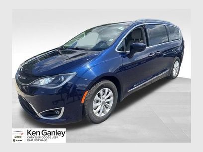 Used 2019 Chrysler Pacifica Touring-L w/ Advanced Safetytec Group