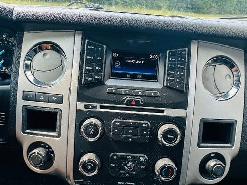 Used 2016 Ford Expedition XLT w/ Equipment Group 201A image 30