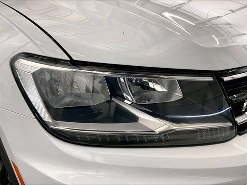Used 2021 Volkswagen Tiguan SE R-Line AWD/4WD image 27