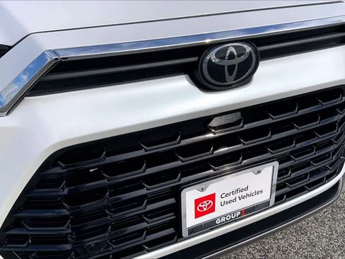 Certified 2024 Toyota Grand Highlander Limited image 29