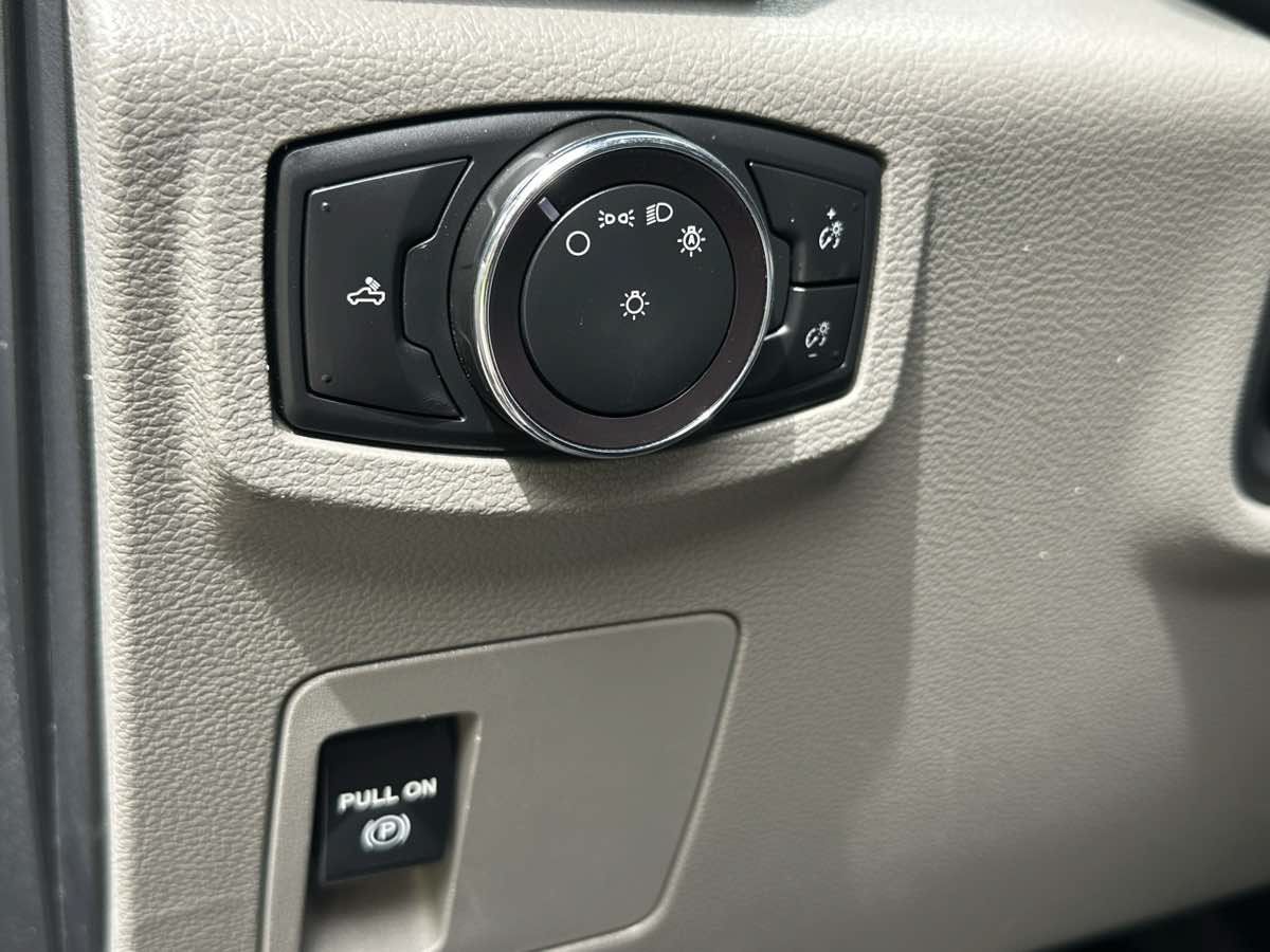 Used 2019 Ford F150 XL w/ Equipment Group 101A Mid RWD image 28