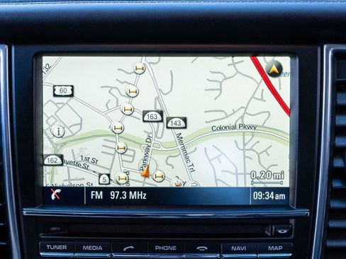 Used 2016 Porsche Panamera GTS image 17